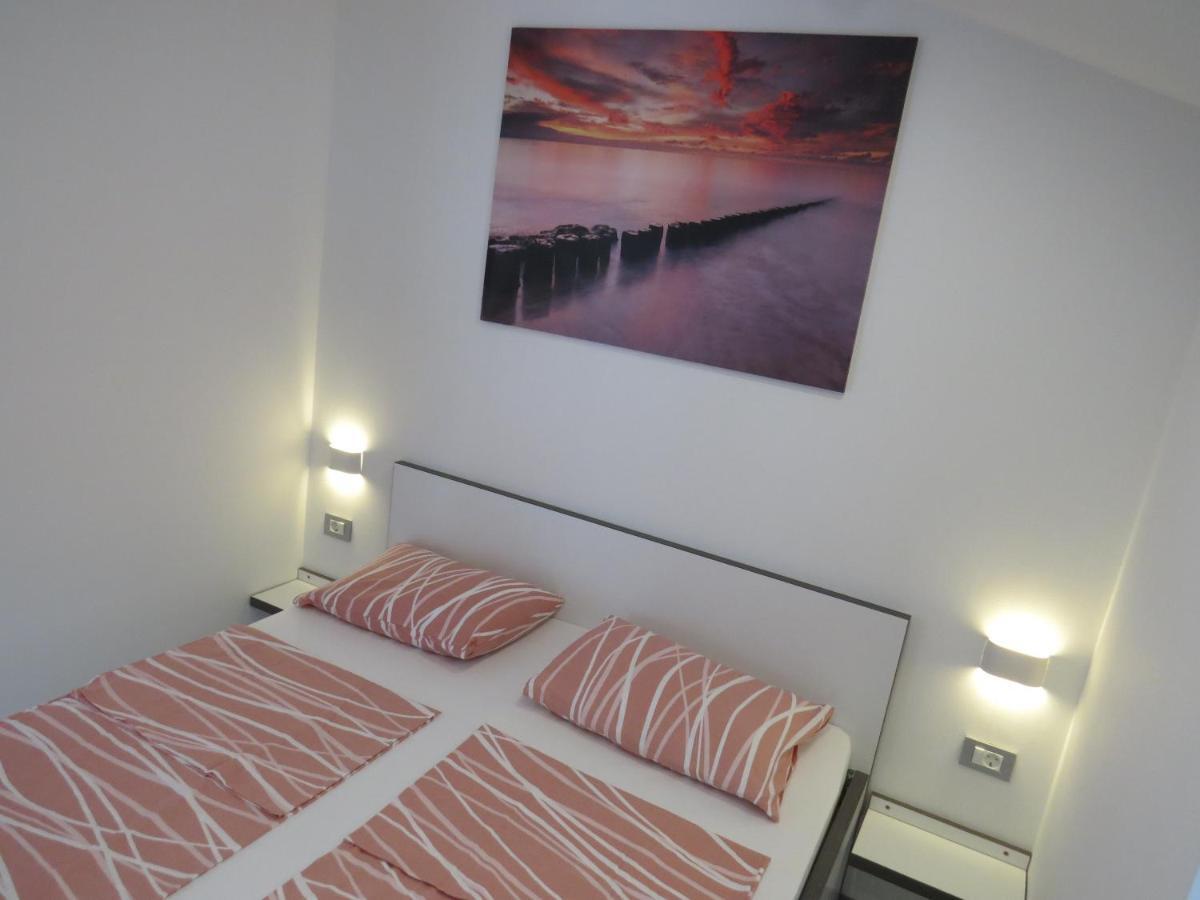 Apartman Luka 1 Šibuljina エクステリア 写真